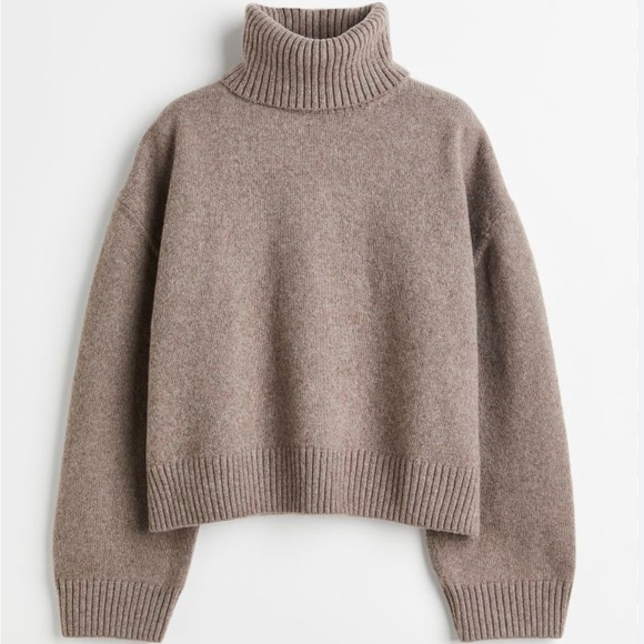H&M Oversized Turtleneck Sweater M - Picture 1 of 3